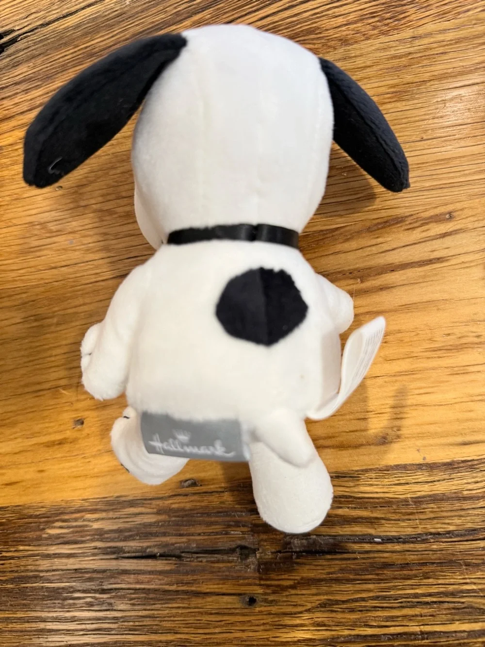 Hallmark Peanuts Snoopy Plush Dog, Small 6-14 in, White/Black, 2023
